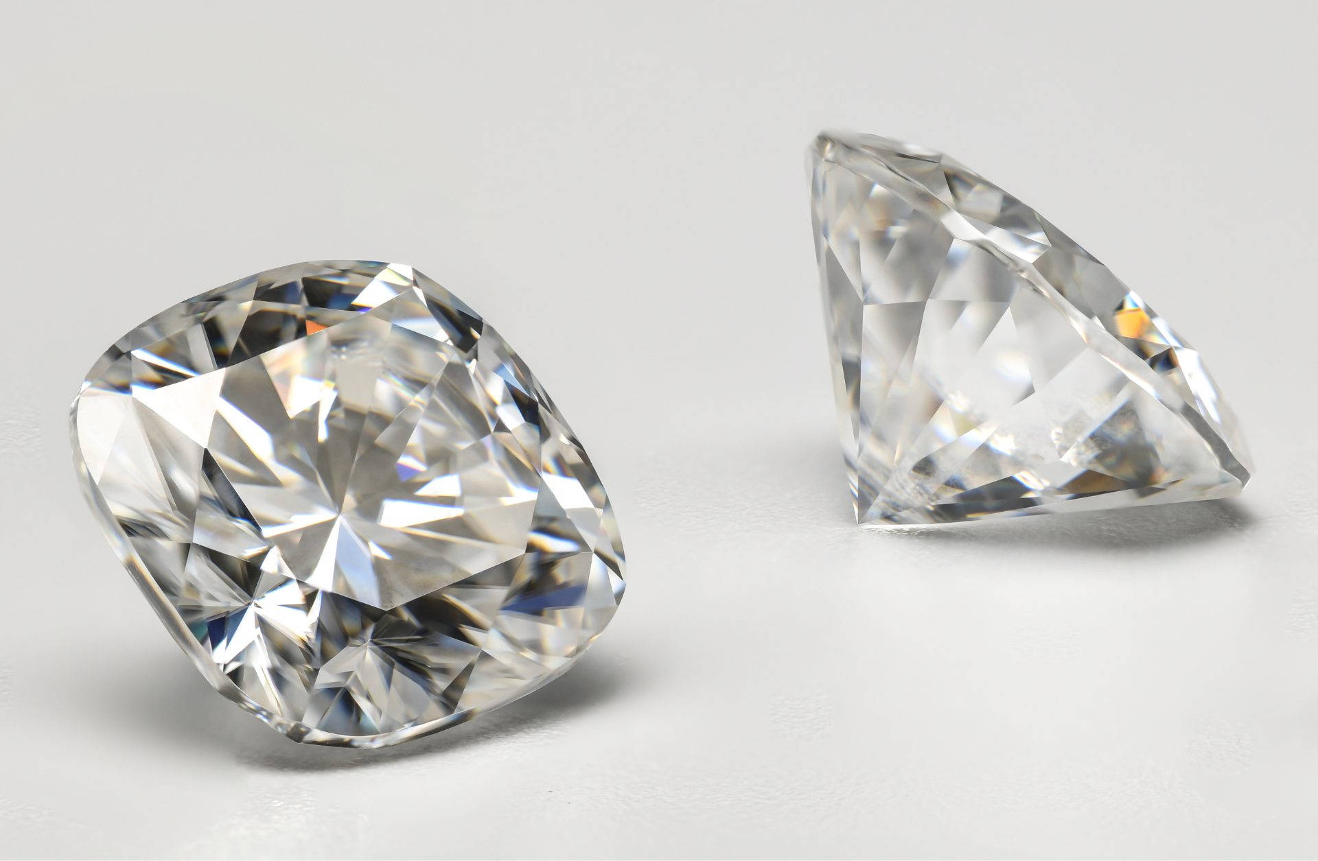 Choosing a Stone: Lab-Grown Diamond vs. Moissanite